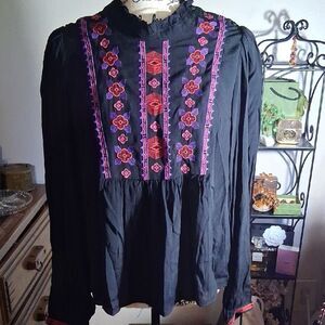 NWT REBECCA MINKOFF EMBROIDED BLOUSE W/ PINK & PURPLE ACCENTS SIZE MEDIUM